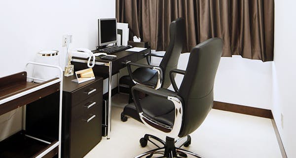 品川美容外科岡山院診察室