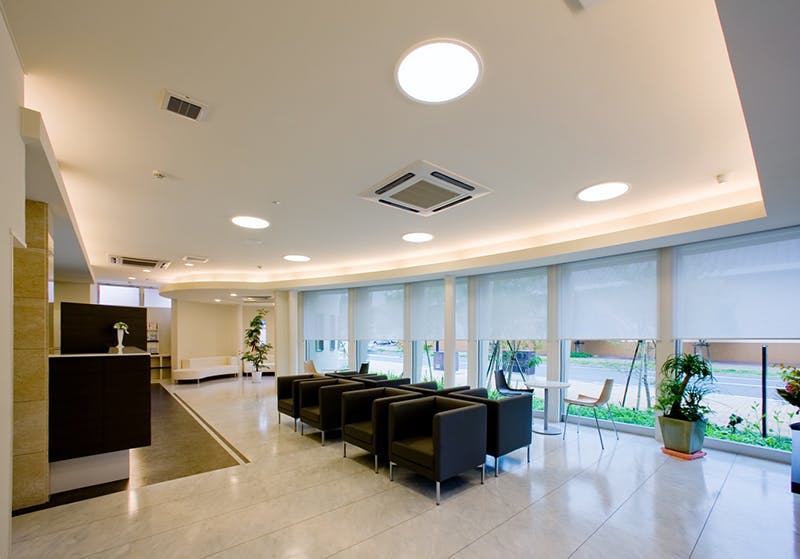 こばやし皮膚科クリニック待合室2