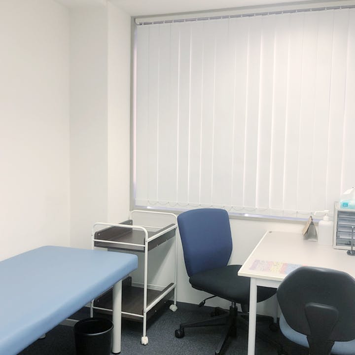 エーツー美容外科 大宮院診察室