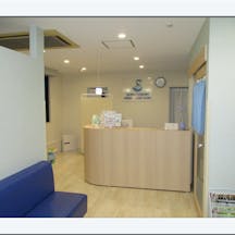 新都心皮フ科クリニック受付待合室